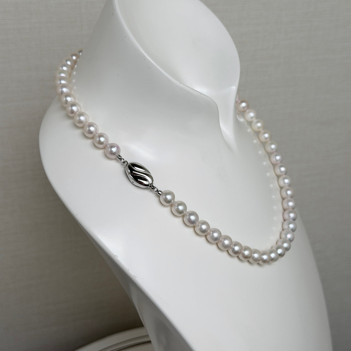 White Tone 7.5-8.0mm アコヤ真珠ネックレス