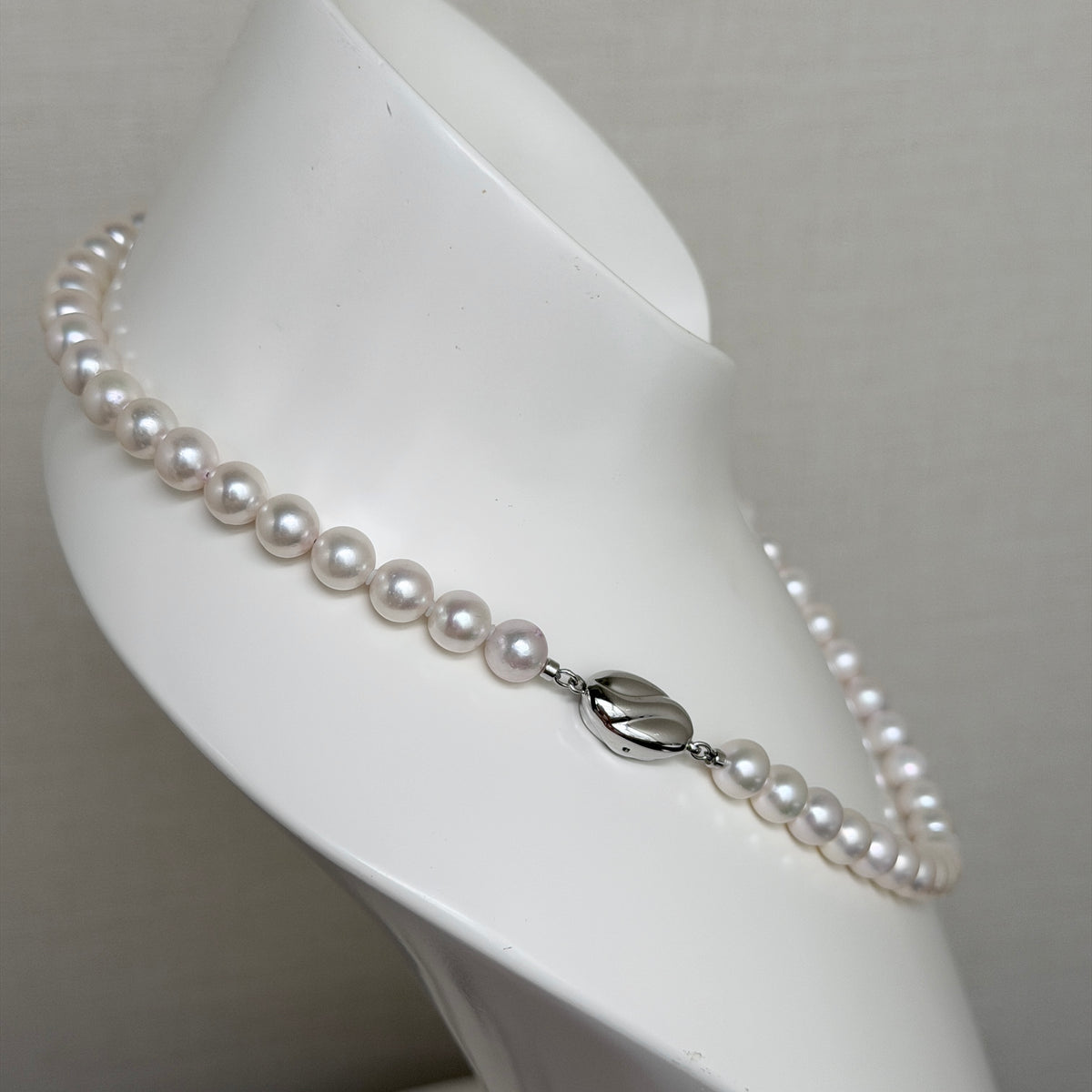 White Tone 7.5-8.0mm アコヤ真珠ネックレス