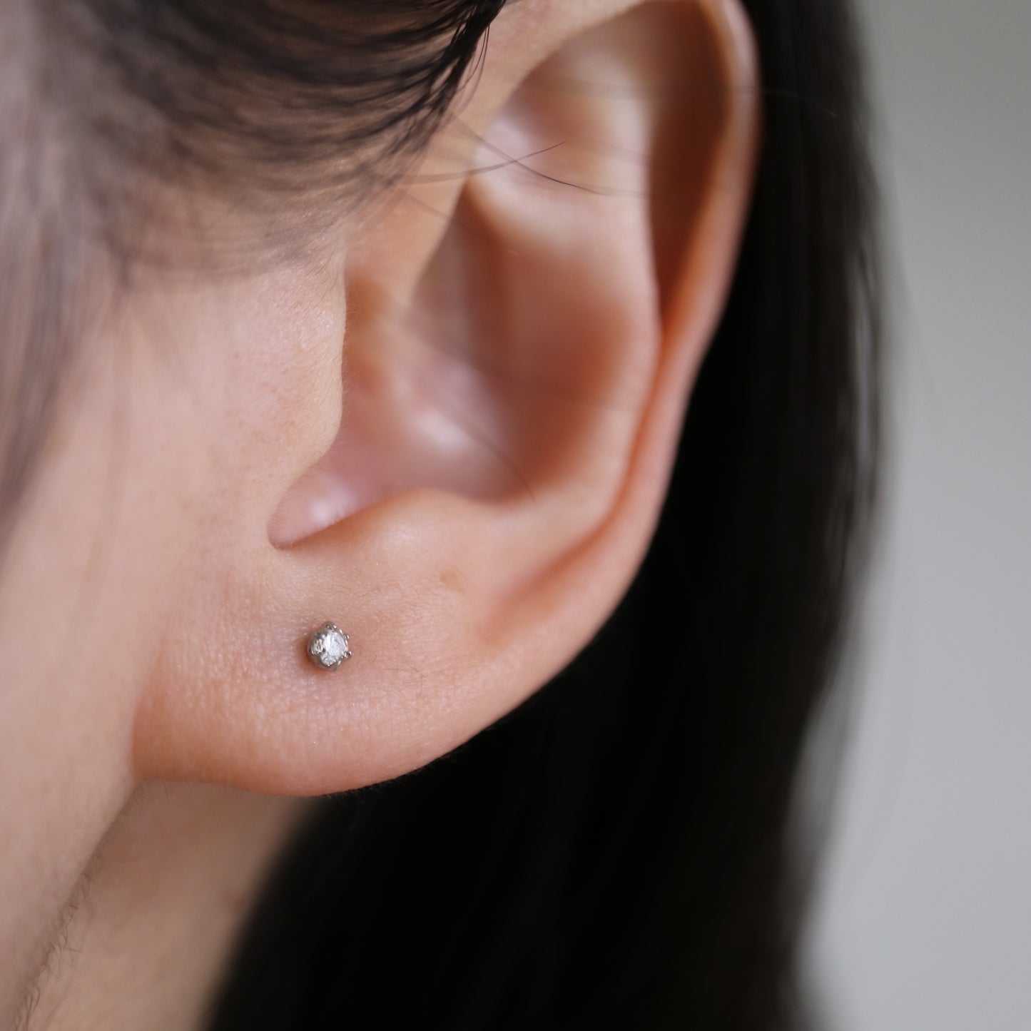 0.1ct Natural Diamond Stud Earrings Pt900