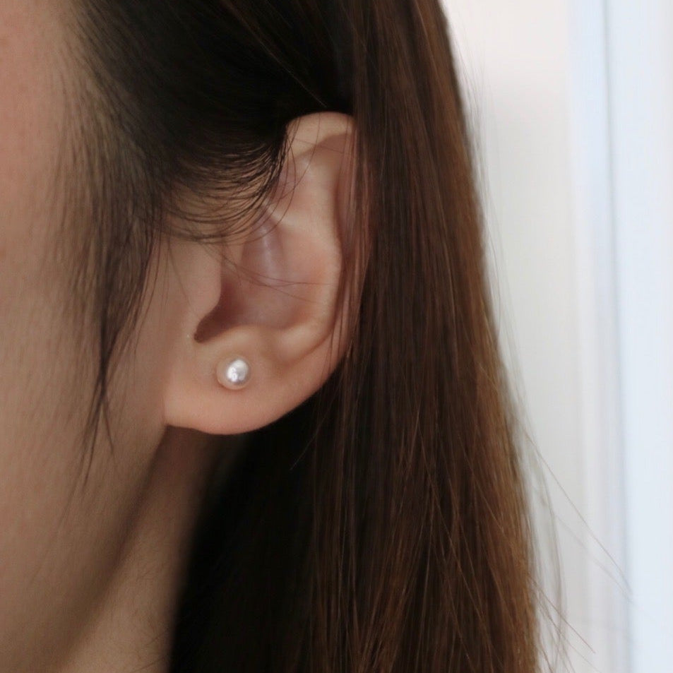 5.0mm 5.5mm Akoya Pearl Stud Earrings 18K Yellow Gold