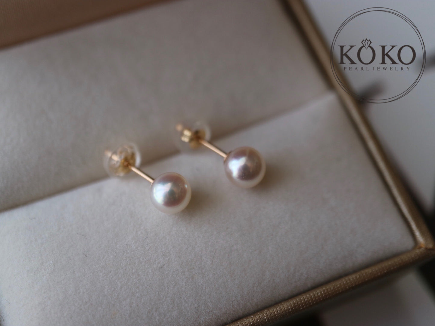 5.0mm 5.5mm Akoya Pearl Stud Earrings 18K Yellow Gold