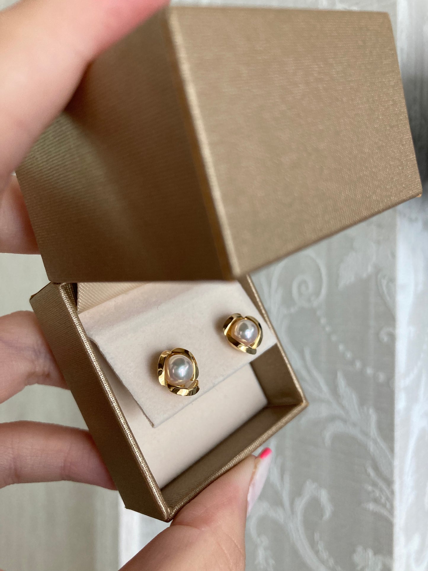 6.5mm アコヤ真珠 ローズバッド スタッド イヤリング 18K イエローゴールド