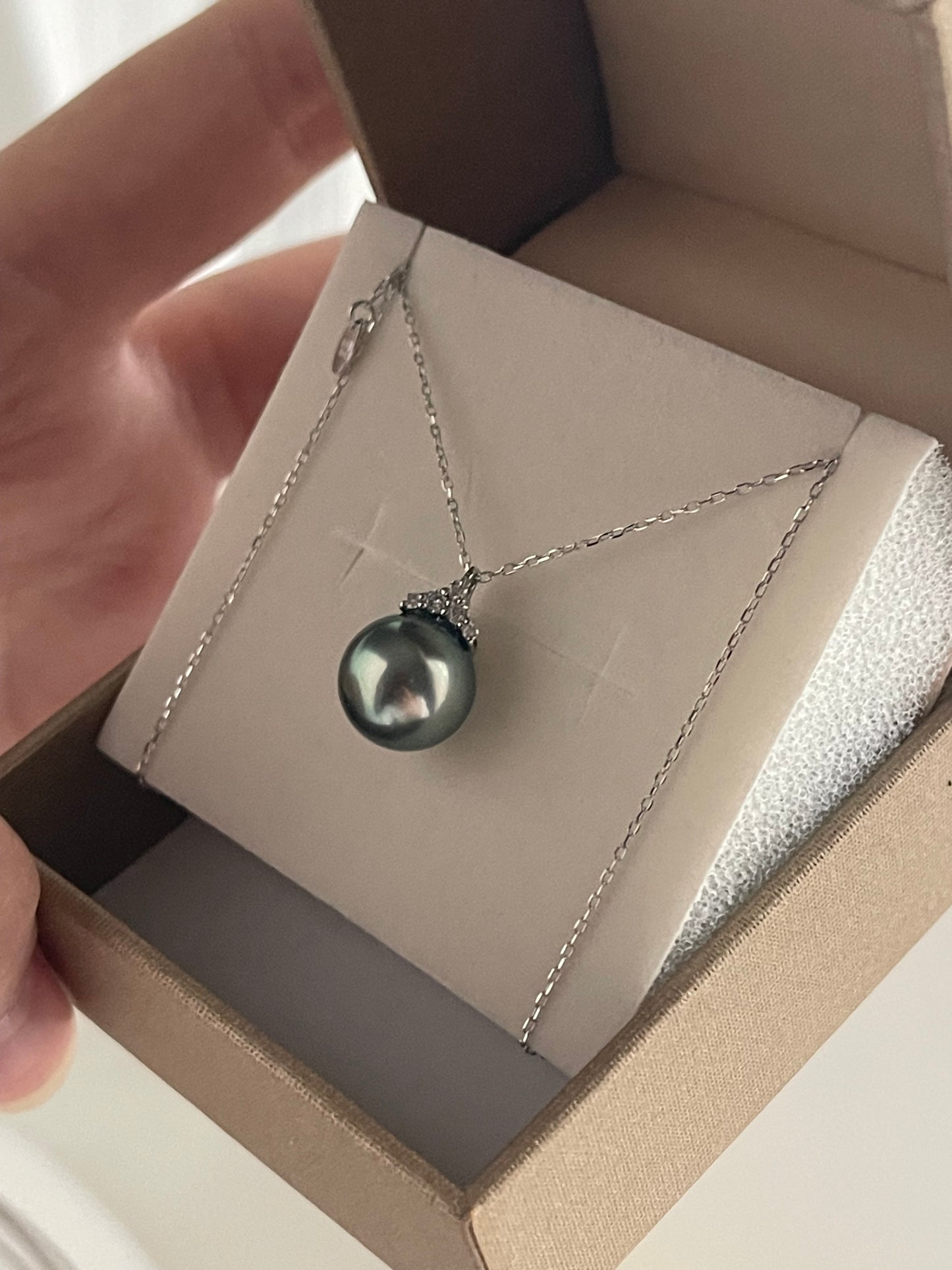 10mm タヒチ真珠 クラウン ダイヤモンド ペンダント ネックレス 18K ホワイト ゴールド