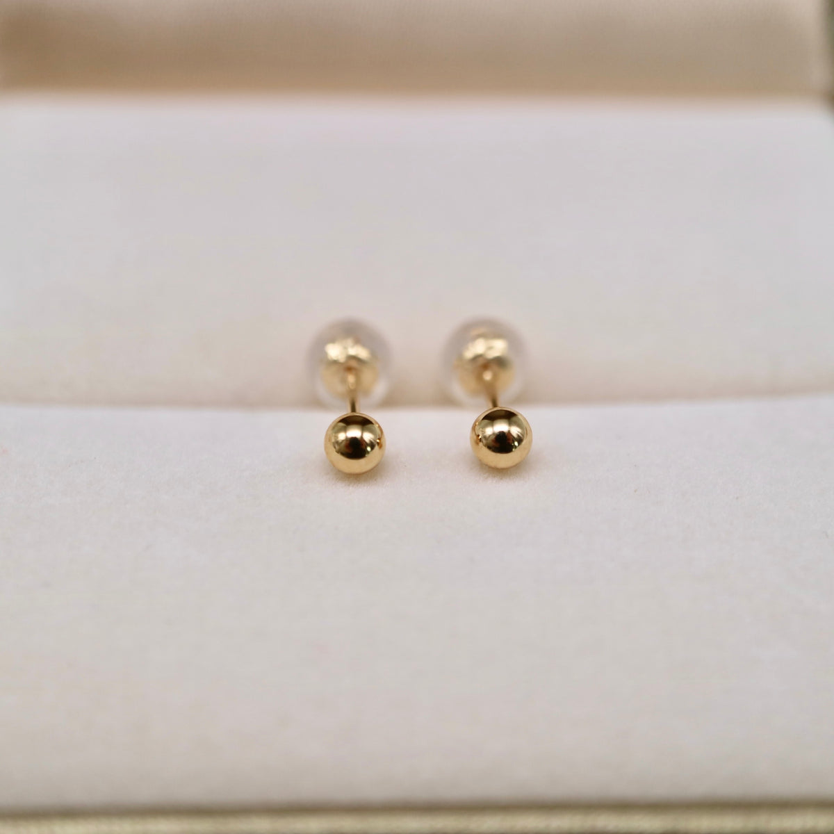K18YG 3.0mm Small Ball Stud Earrings