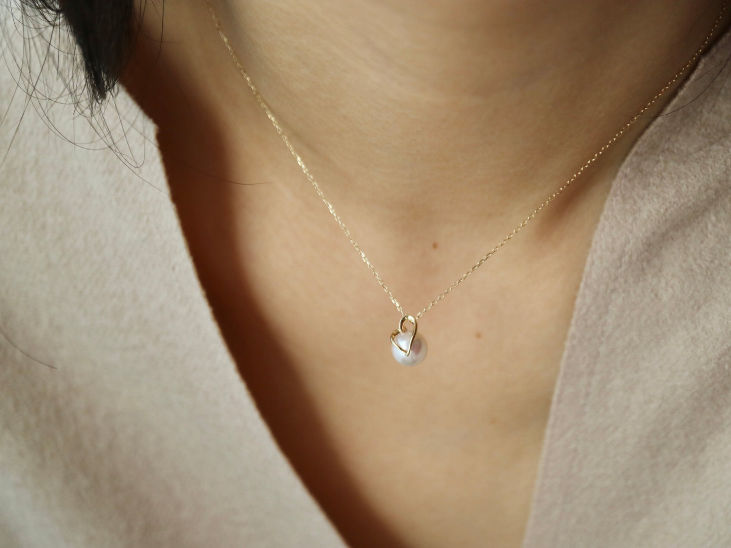 7.0mm Akoya Pearl Heart Shaped Pendant Necklace 10K Gold