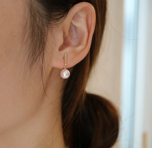 7.5毫米Akoya珍珠鑽石條形垂墜耳環 18K黃金