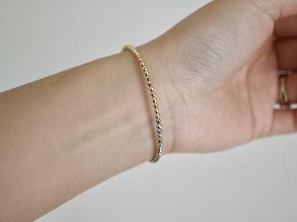 독특한 디자인 | 골든 사우스 씨 진주 & 타히티 진주 메모리 와이어 뱅글 18KYG & Pt900 비즈