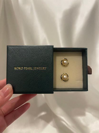 7.5mm Natural Cream Golden Akoya Pearl Rosebud Stud Earrings 18K Yellow Gold - KOKOPEARLJEWELRY - 10