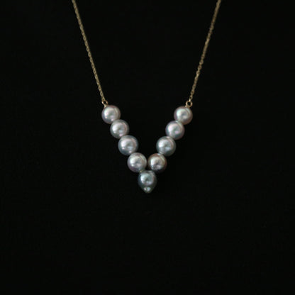 Natural Color Gradient Akoya Pearl V-Shaped Necklace 10K / 18K Gold