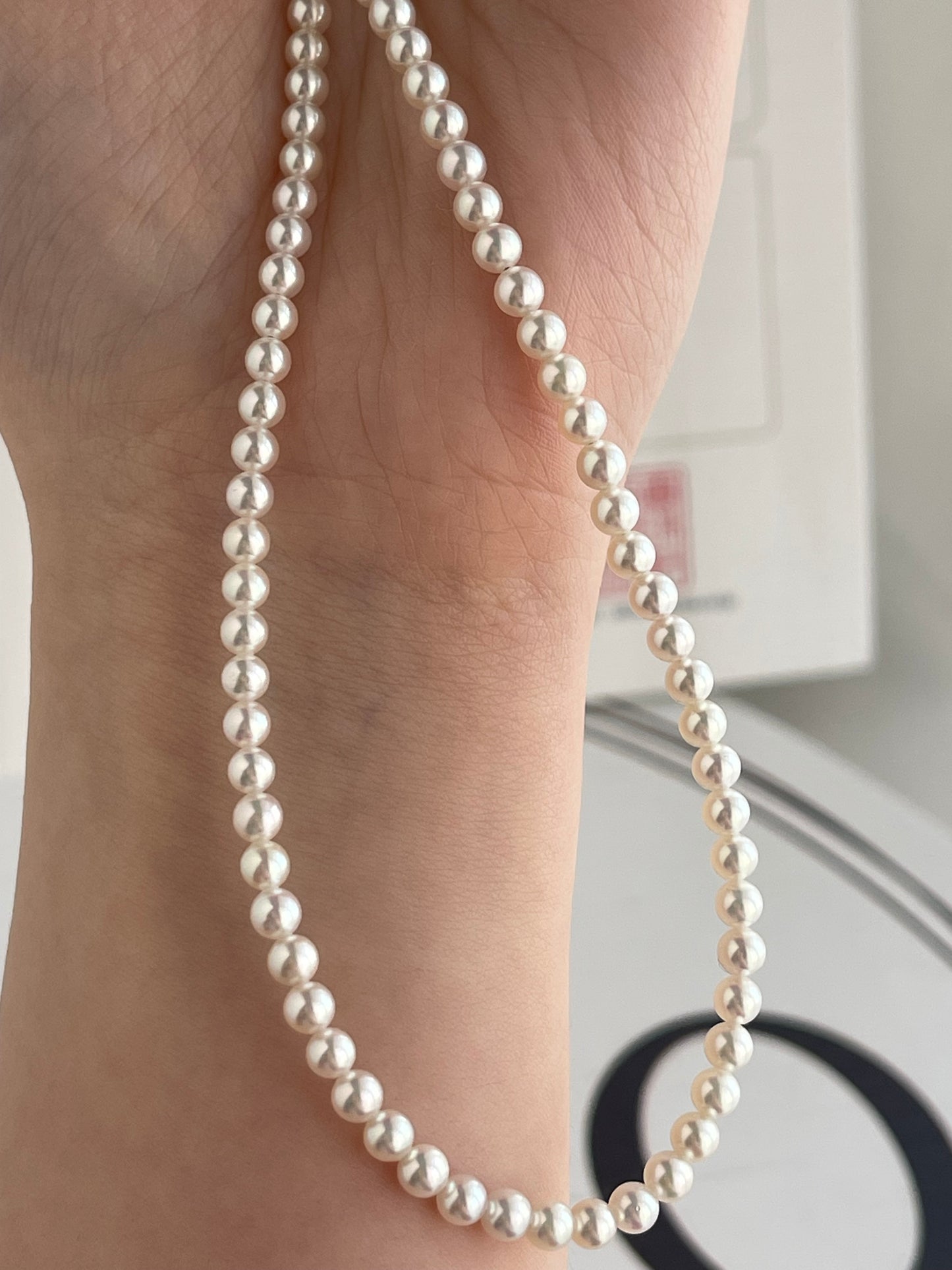 Top Class 3.5-4mm Akoya Pearl Strand Necklace with Aurora Sairin Certificate 18K Gold Adjustable Chain Certified by Pearl Science Laboratory