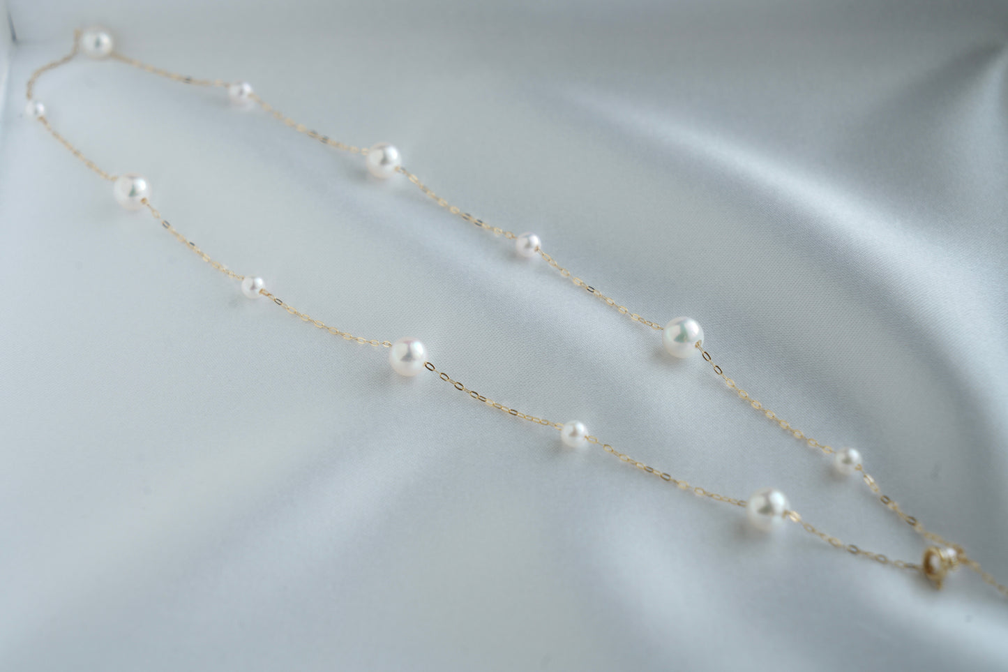 4+6.5mm Two Sizes Akoya Pearl Station Necklace 18K Yellow Gold
