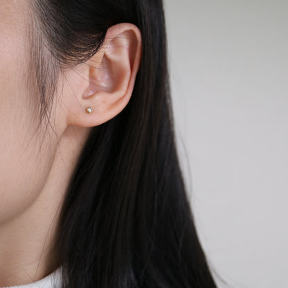 0.2ct Natural Diamond Stud Earrings K18YG