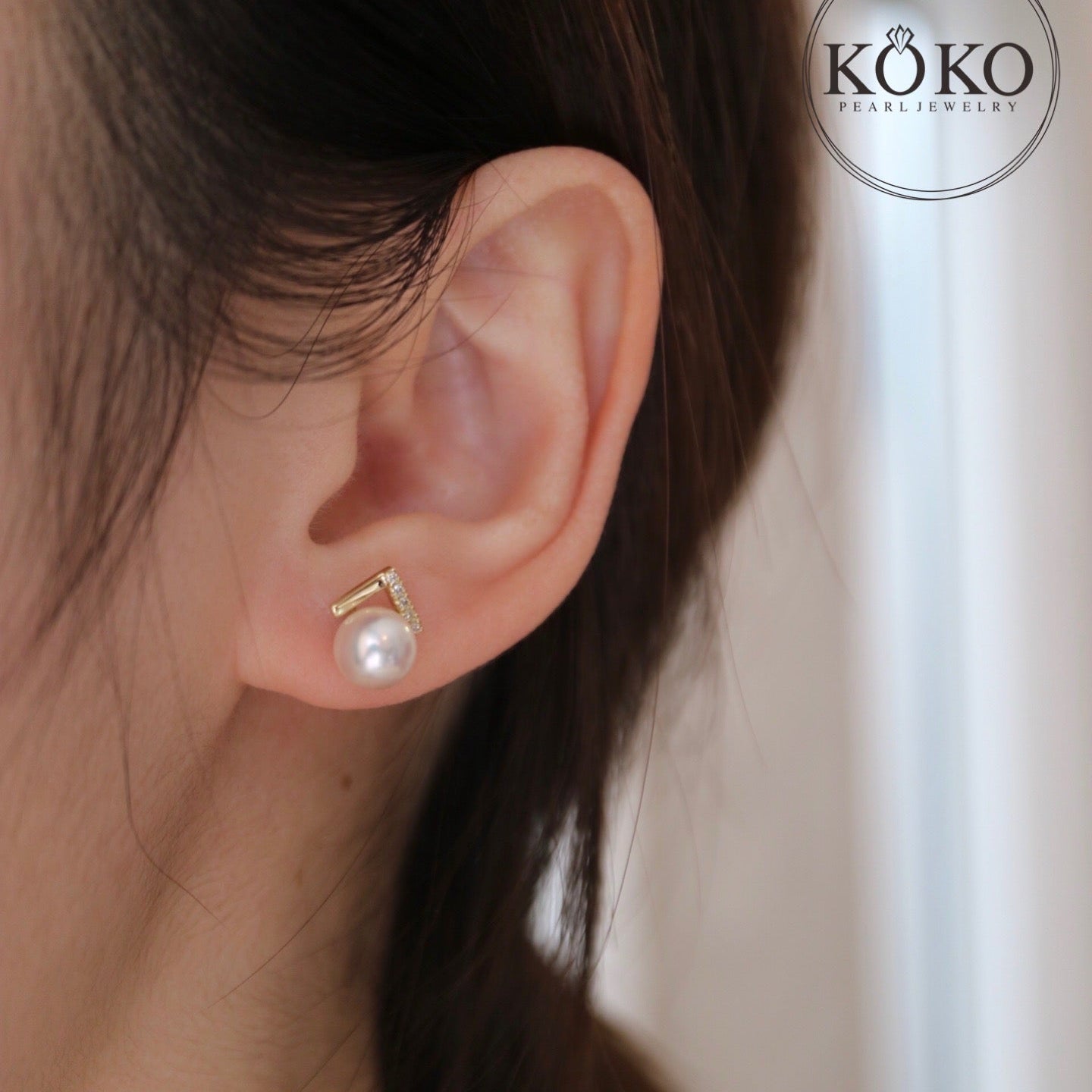 7.0mm Akoya Pearl V Shaped Diamond Earrings 18K Yellow Gold