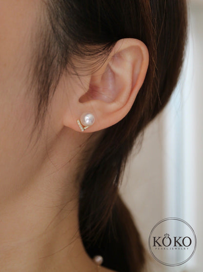 7mm Akoya Pearl V Shaped Diamond Earrings 18K Yellow Gold - KOKOPEARLJEWELRY - 1