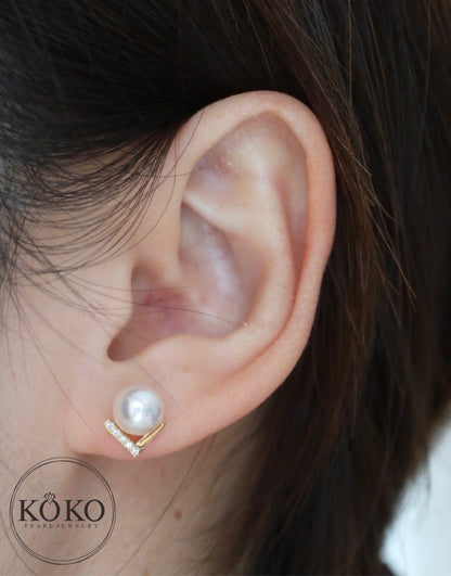 7mm Akoya Pearl V Shaped Diamond Earrings 18K Yellow Gold - KOKOPEARLJEWELRY - 3