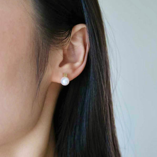 7.5mm Akoya Pearl Square Design Stud Earrings 18K Yellow Gold