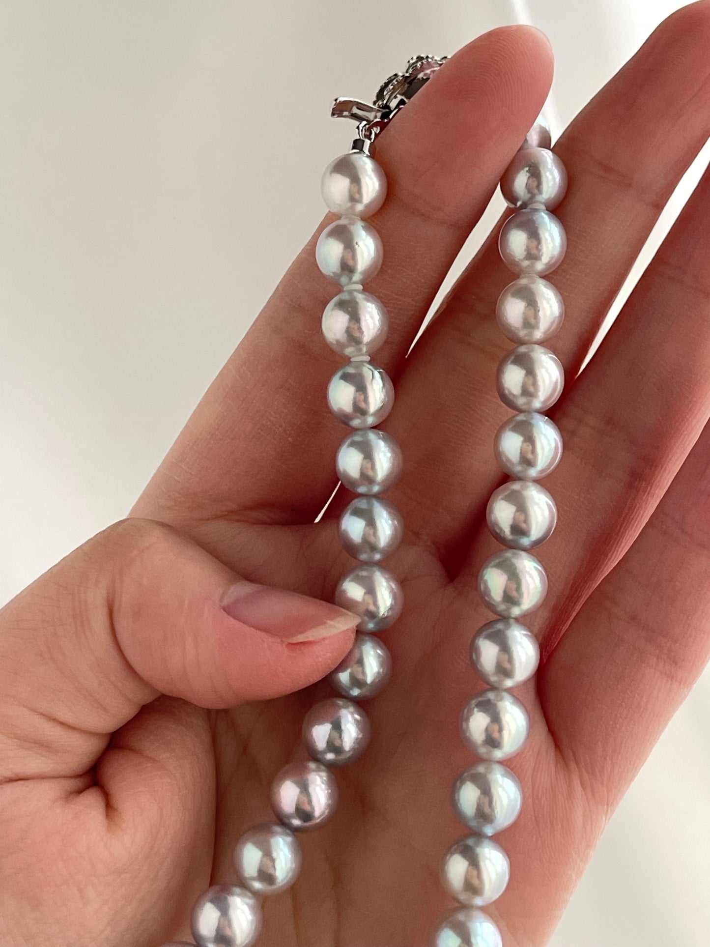 7.5mm 天然シルバーブルーアコヤ真珠ストランドネックレス