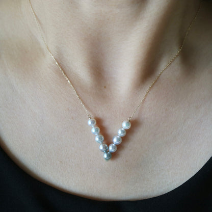 Natural Color Gradient Akoya Pearl V-Shaped Necklace 10K / 18K Gold