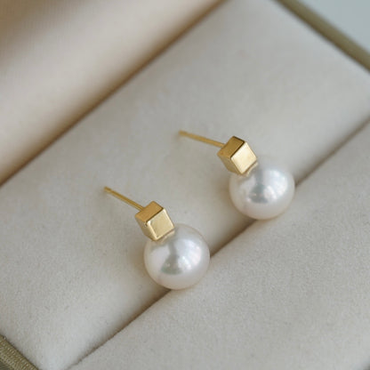 7.5mm Akoya Pearl Square Design Stud Earrings 18K Yellow Gold