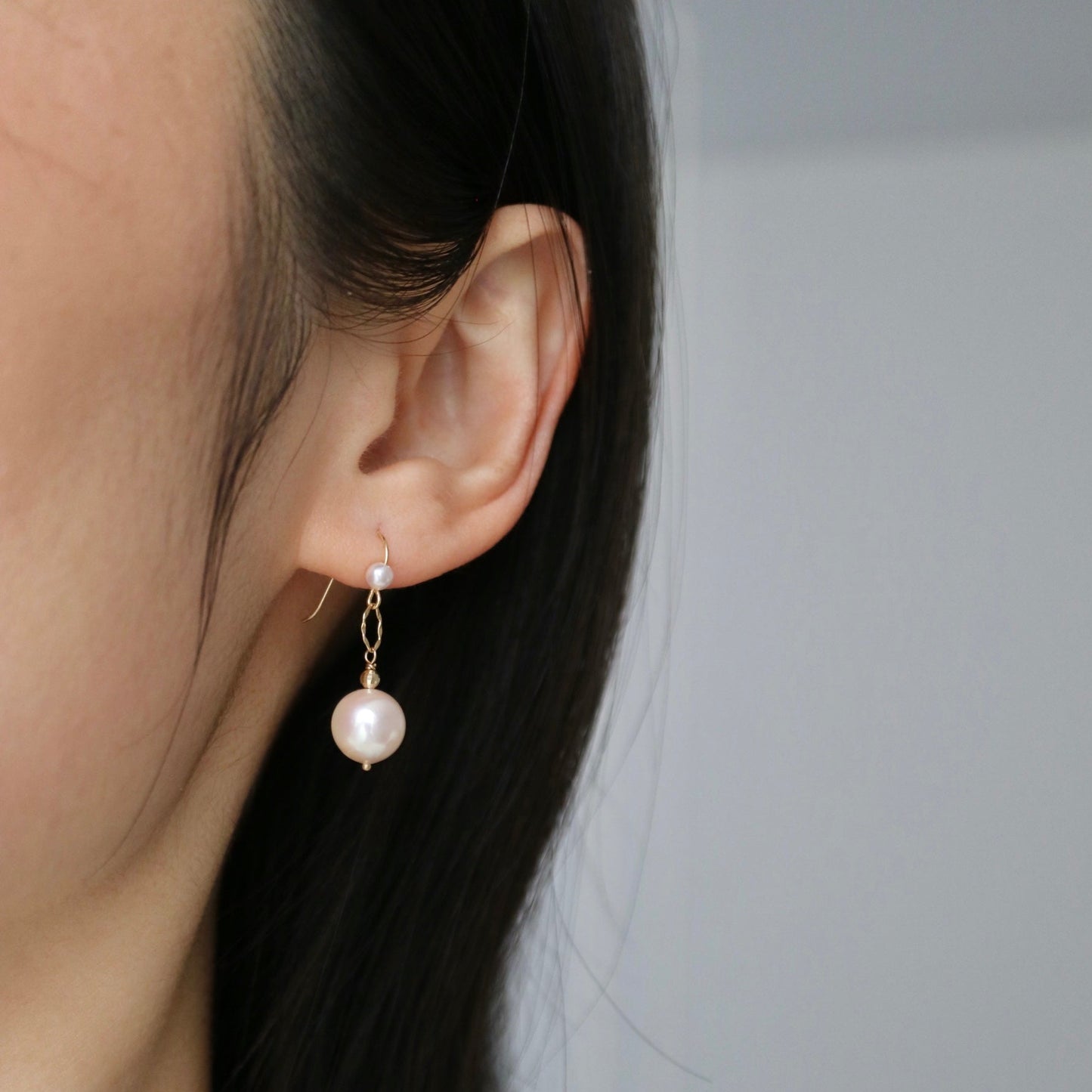 Rare Size 9.0mm Pinkish White Akoya Pearl Drop Hook Earrings 18K Gold