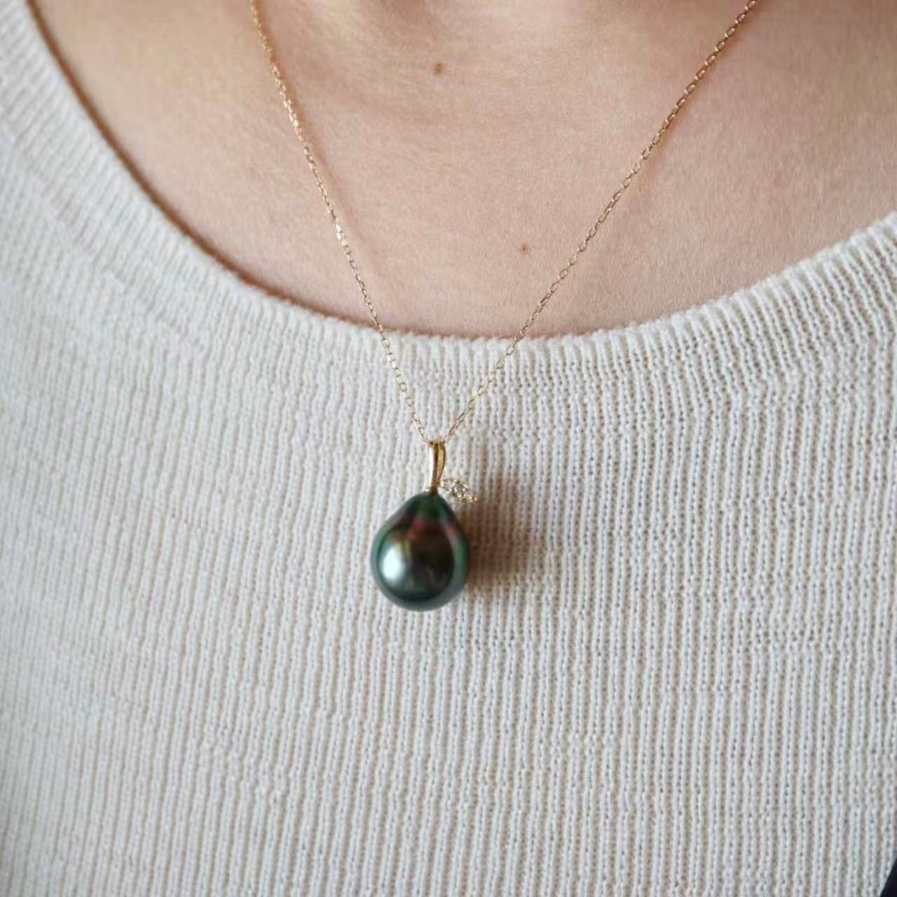 Tahitian Pearl Little Pear Pendant Necklace K18 Yellow Gold