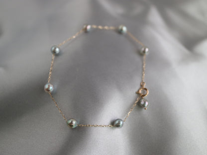 바로크형 천연 실버 블루 아코야 진주 스테이션 팔찌 K10YG