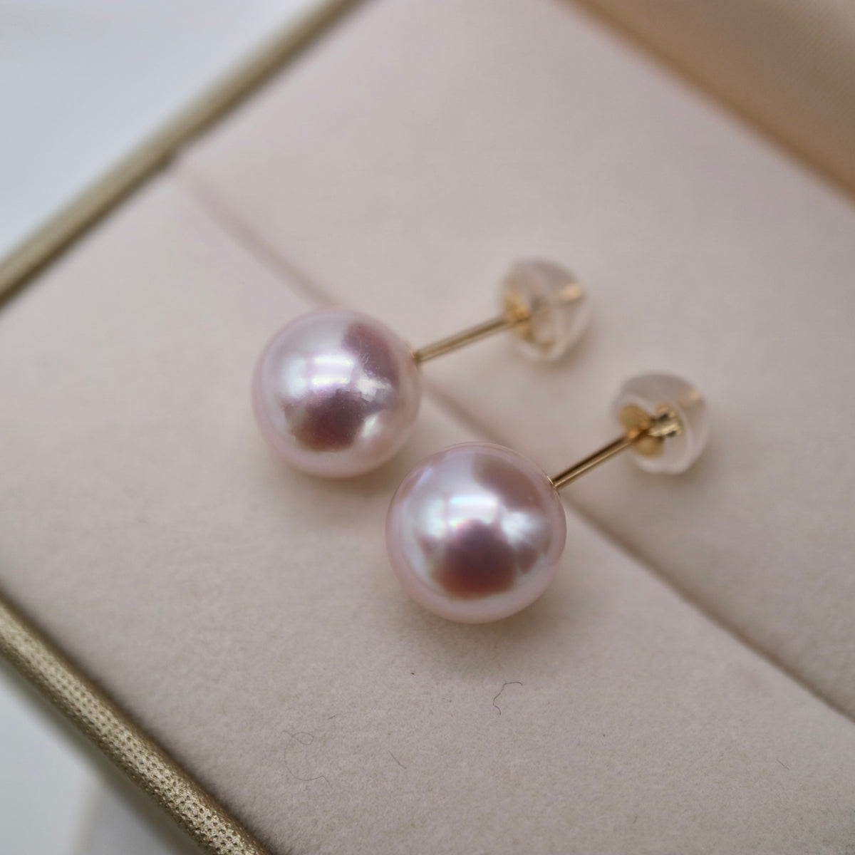 Pierced/Clip-On Type | Sakura Pink 8.5mm Akoya Pearl Stud Earrings K18YG SV