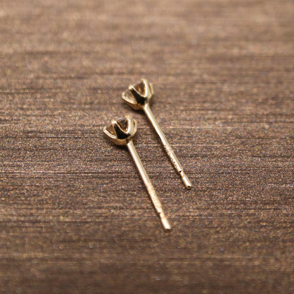 0.2ct Natural Diamond Stud Earrings K18YG