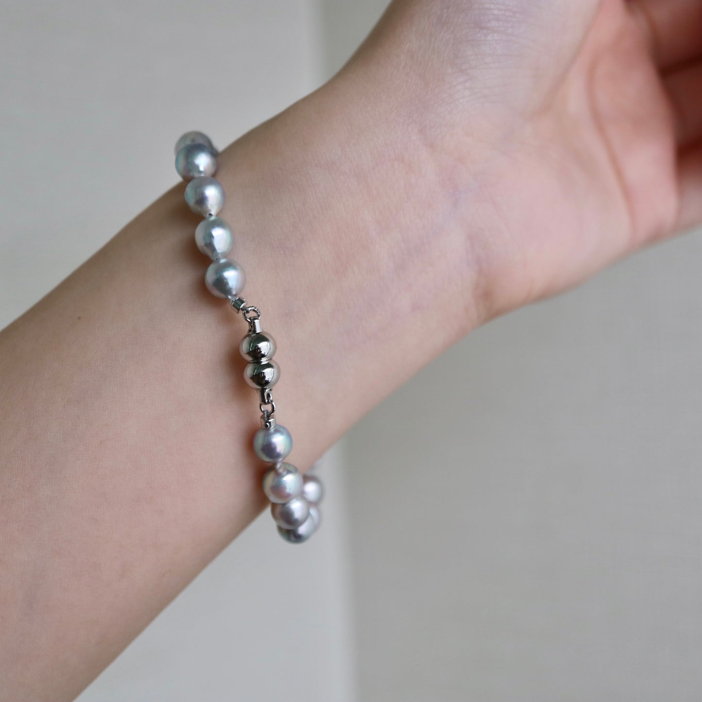 6.5mm Baroque Shaped Natural Silver Blue Akoya Pearl Beaded Bracelet