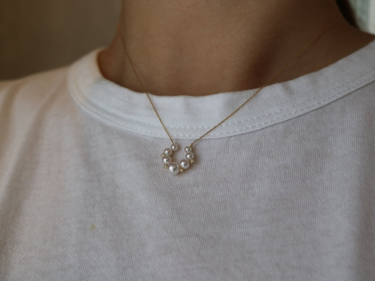 Gradient Sized Baby Akoya Pearl Diamond Horseshoe Shaped Pendant Necklace 18K Gold - KOKOPEARLJEWELRY - 2