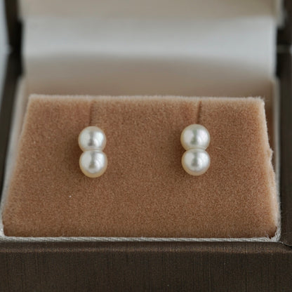 稀有小巧阿古屋雙珍珠耳釘 K18YG