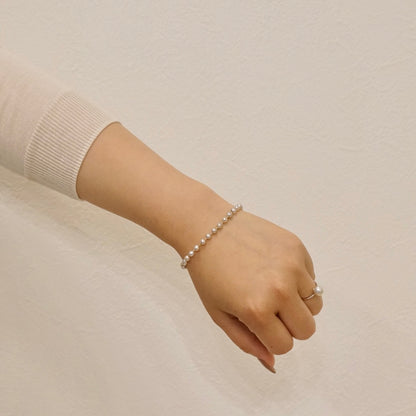 내추럴 실버 블루 바로크 아코야 진주 비드 팔찌 K18YG