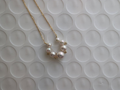 Gradient Sized Baby Akoya Pearl Diamond Horseshoe Shaped Pendant Necklace 18K Gold - KOKOPEARLJEWELRY - 4