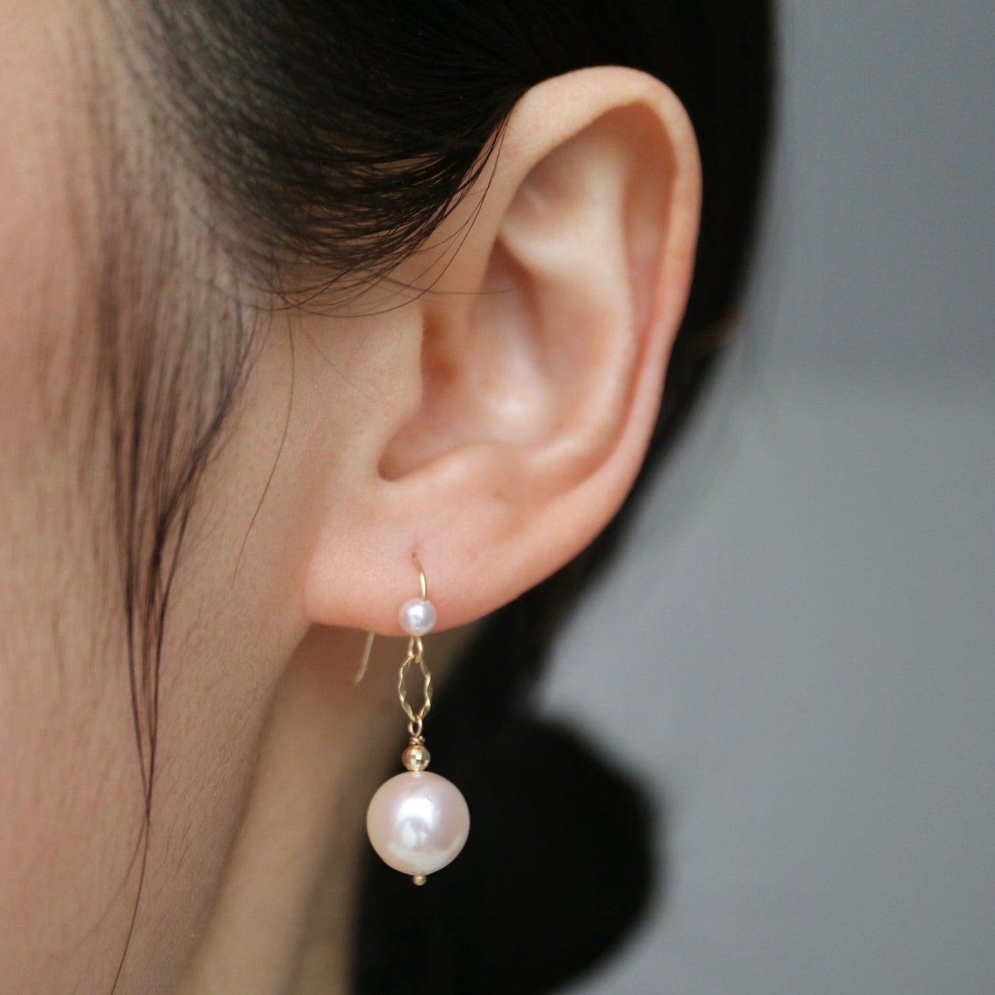 Rare Size 9.0mm Pinkish White Akoya Pearl Drop Hook Earrings 18K Gold