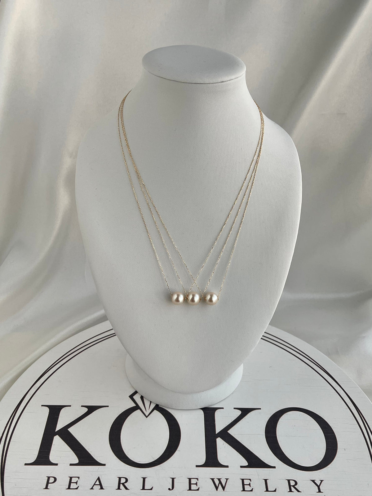 Rare Size Cream Golden 9.0mm Akoya Pearl Floating Pendant Necklace 18K Yellow Gold