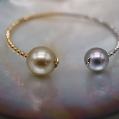 독특한 디자인 | 골든 사우스 씨 진주 & 타히티 진주 메모리 와이어 뱅글 18KYG & Pt900 비즈