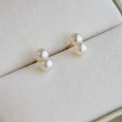 稀有小巧阿古屋雙珍珠耳釘 K18YG