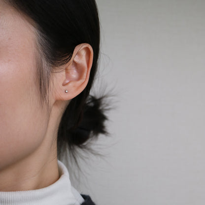 0.1ct Natural Diamond Stud Earrings Pt900