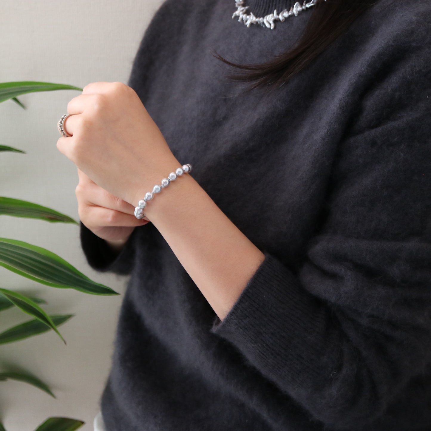 6.5mm Baroque Shaped Natural Silver Blue Akoya Pearl Beaded Bracelet