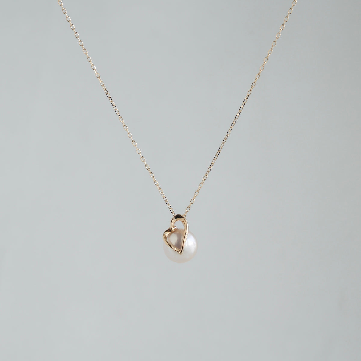 7.0mm Akoya Pearl Heart Shaped Pendant Necklace 10K Gold