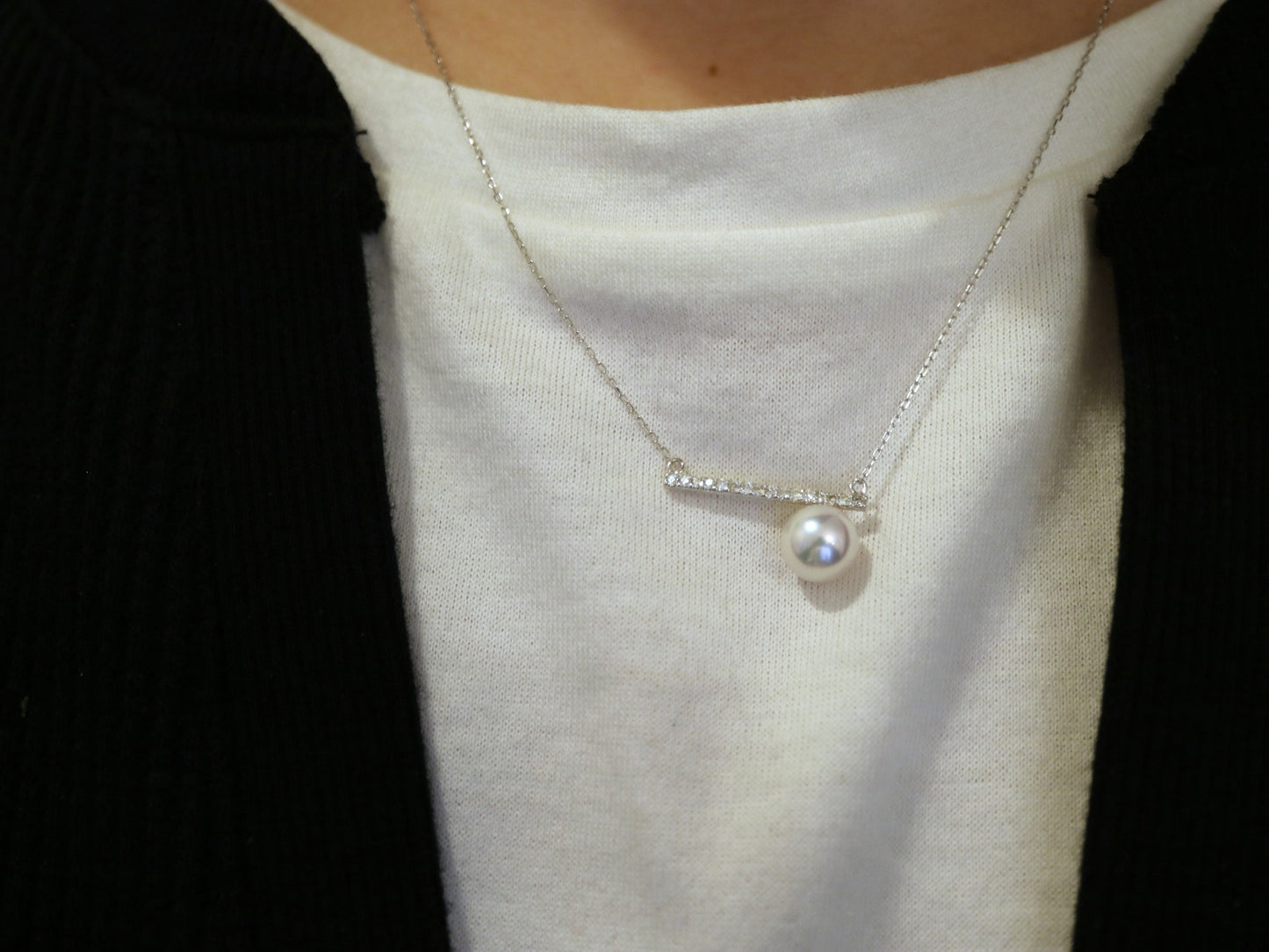 7mm アコヤ真珠ダイヤモンドバーペンダントネックレス 18K ホワイトゴールド