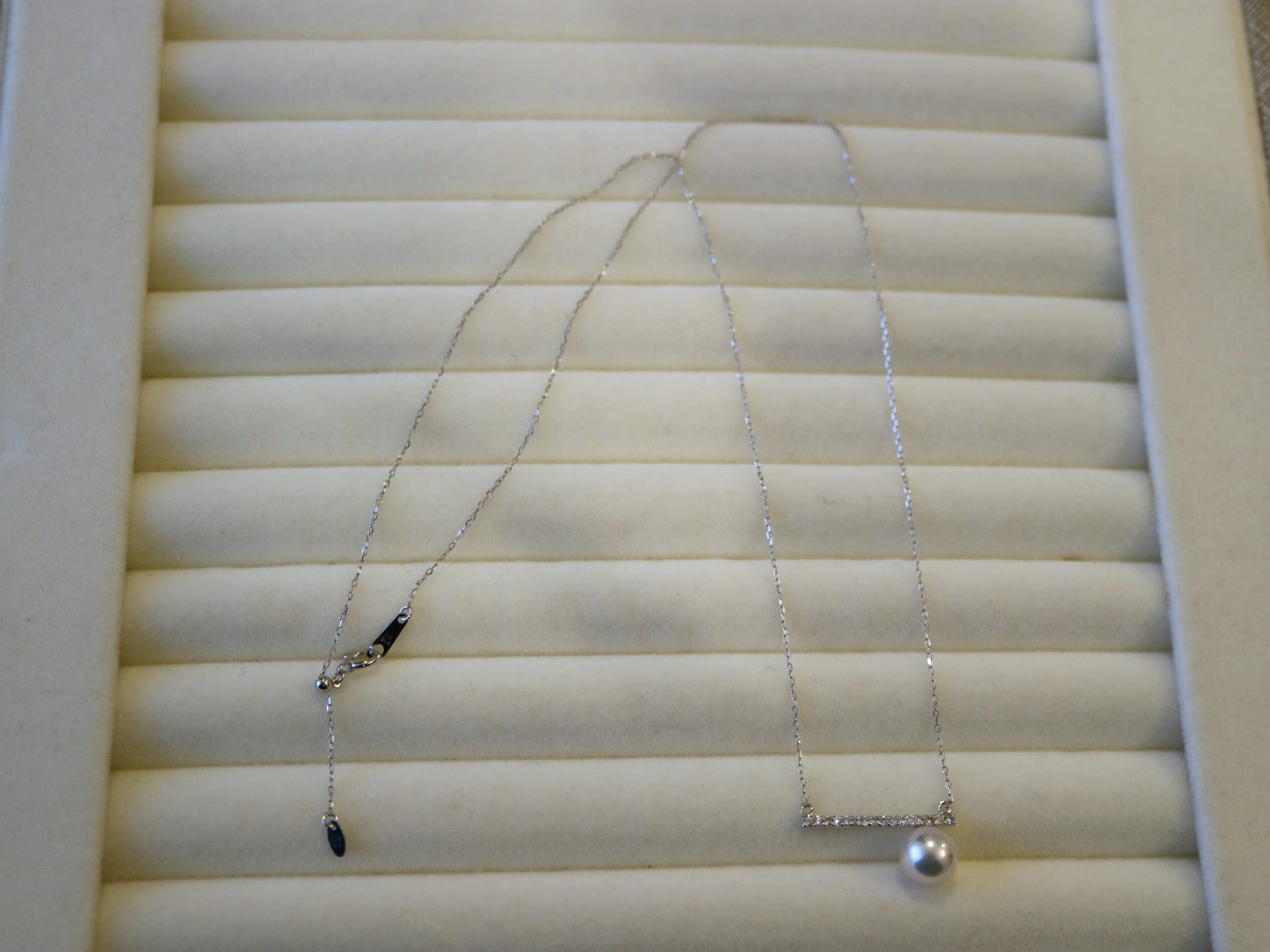 7mm アコヤ真珠ダイヤモンドバーペンダントネックレス 18K ホワイトゴールド