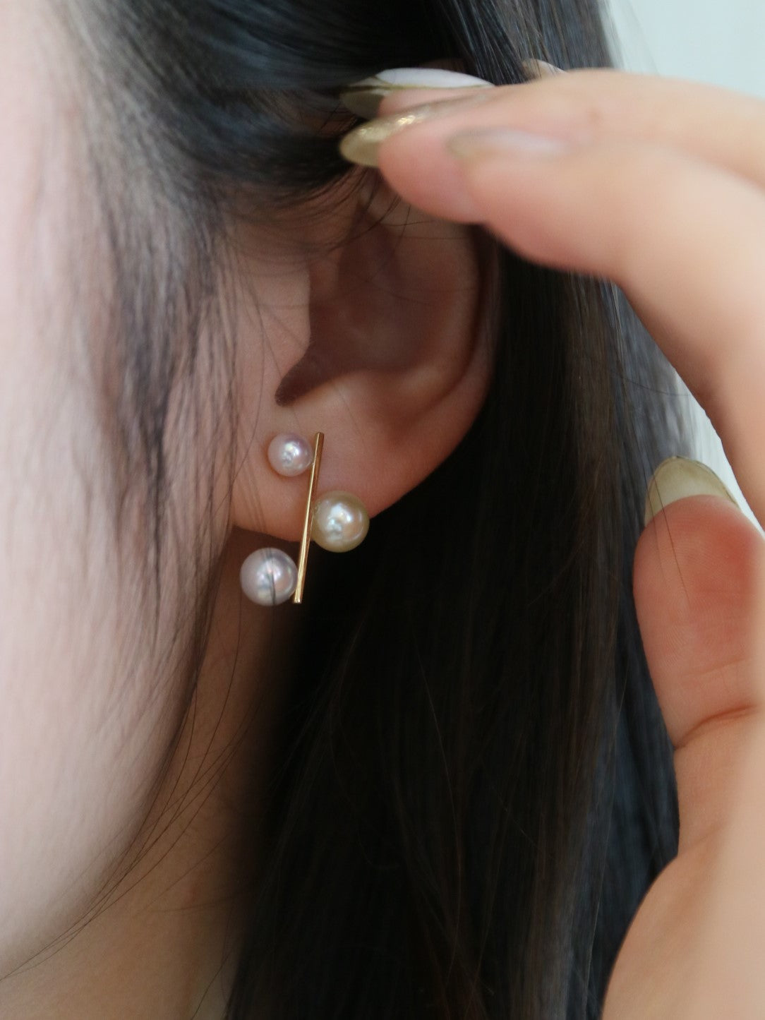 Three Color 4.5-7.0mm Akoya Pearl Bar Stud Earrings 18K Yellow Gold