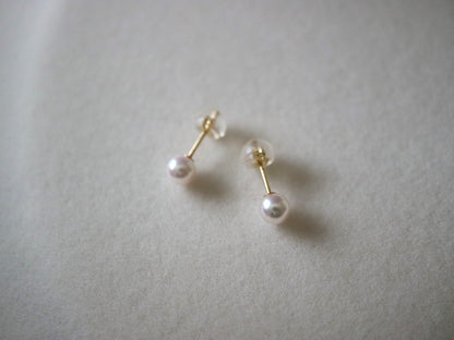4mm アコヤ真珠スタッドピアス 18K イエローゴールド