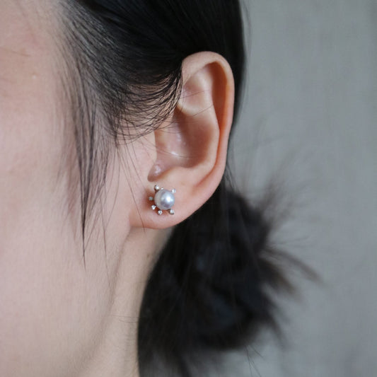 6.0mm Natural Silver Blue Akoya Pearl Firework Design Dimond Stud Earrings Platinum