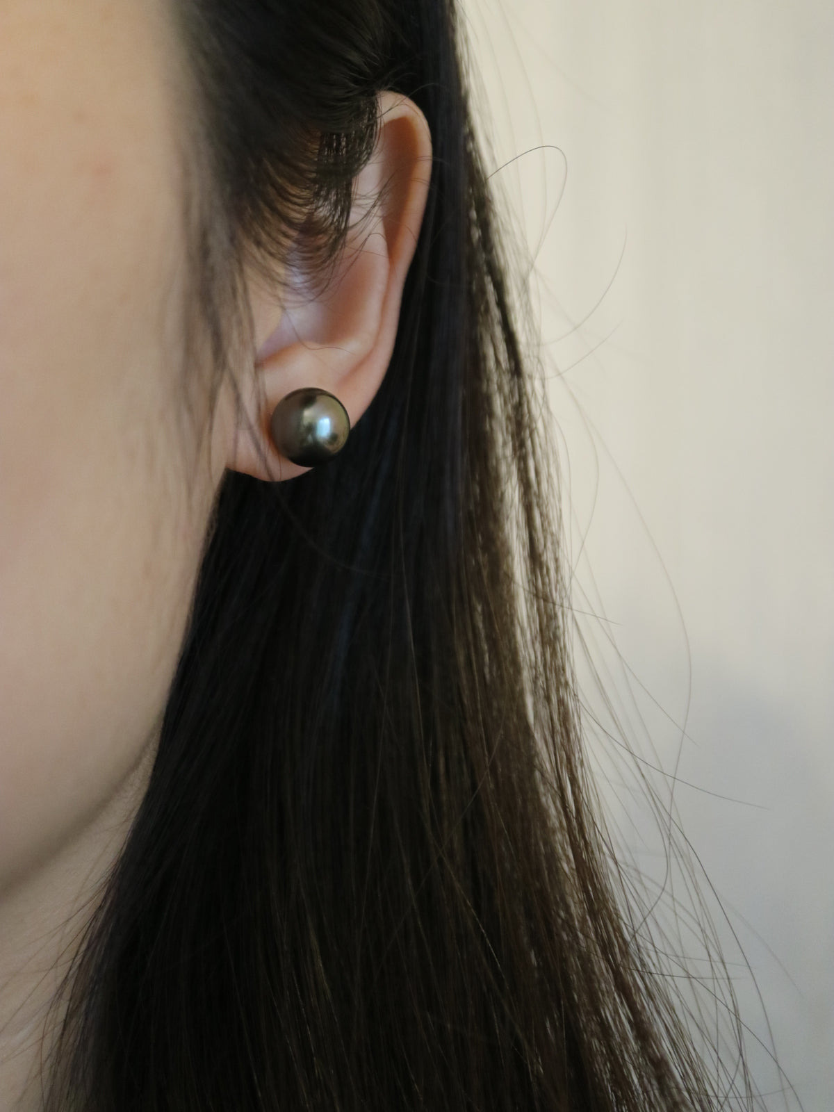 Pierced/Clip-On Type | 10mm Tahitian Pearl Stud Earrings K18YG SV