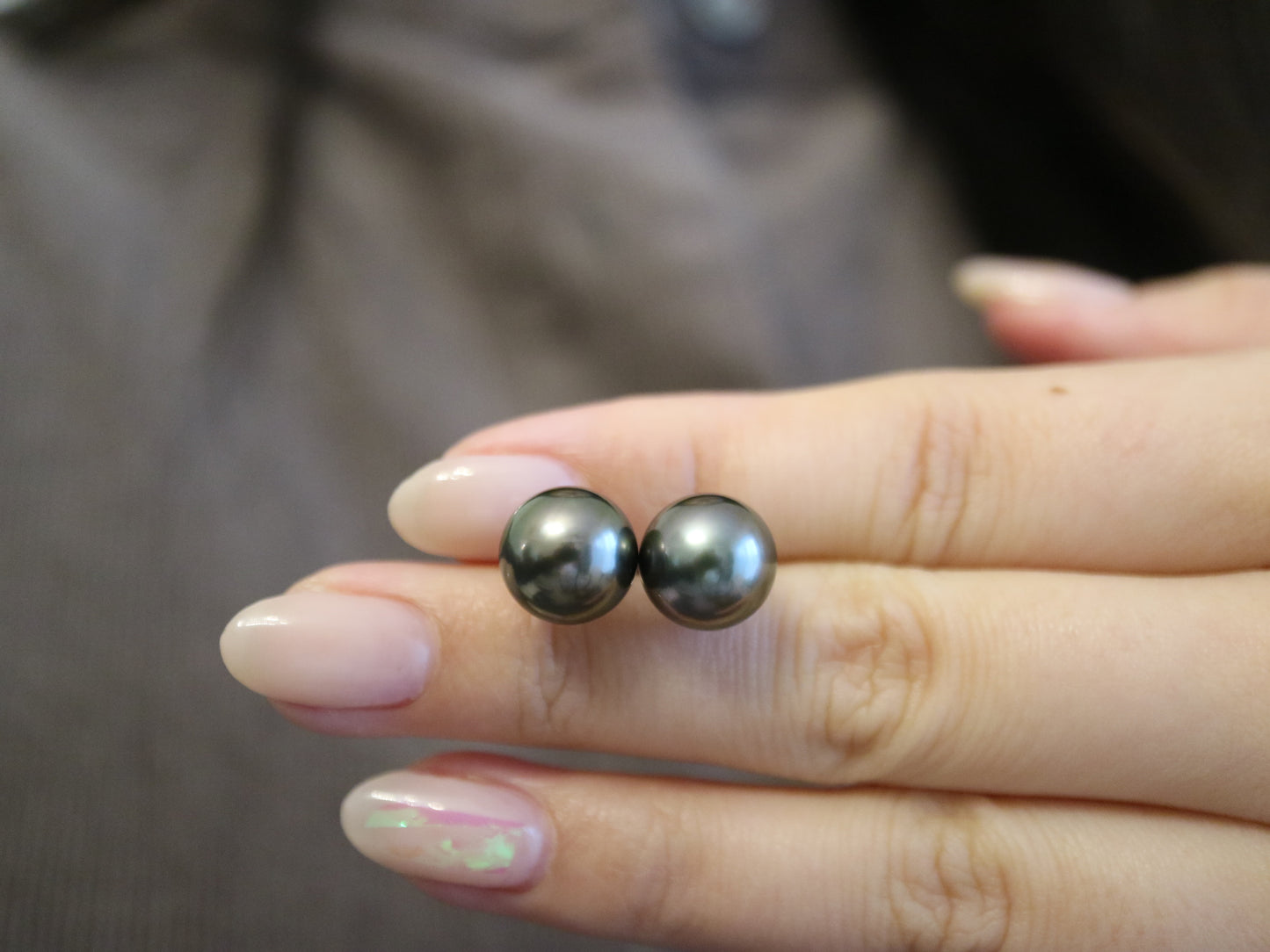 Pierced/Clip-On Type | 10mm Tahitian Pearl Stud Earrings K18YG SV