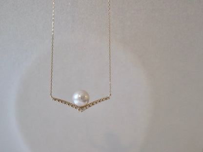 7.5mm Akoya Pearl Topaz V Shaped Pendant Necklace 10K Yellow Gold - KOKOPEARLJEWELRY - 8
