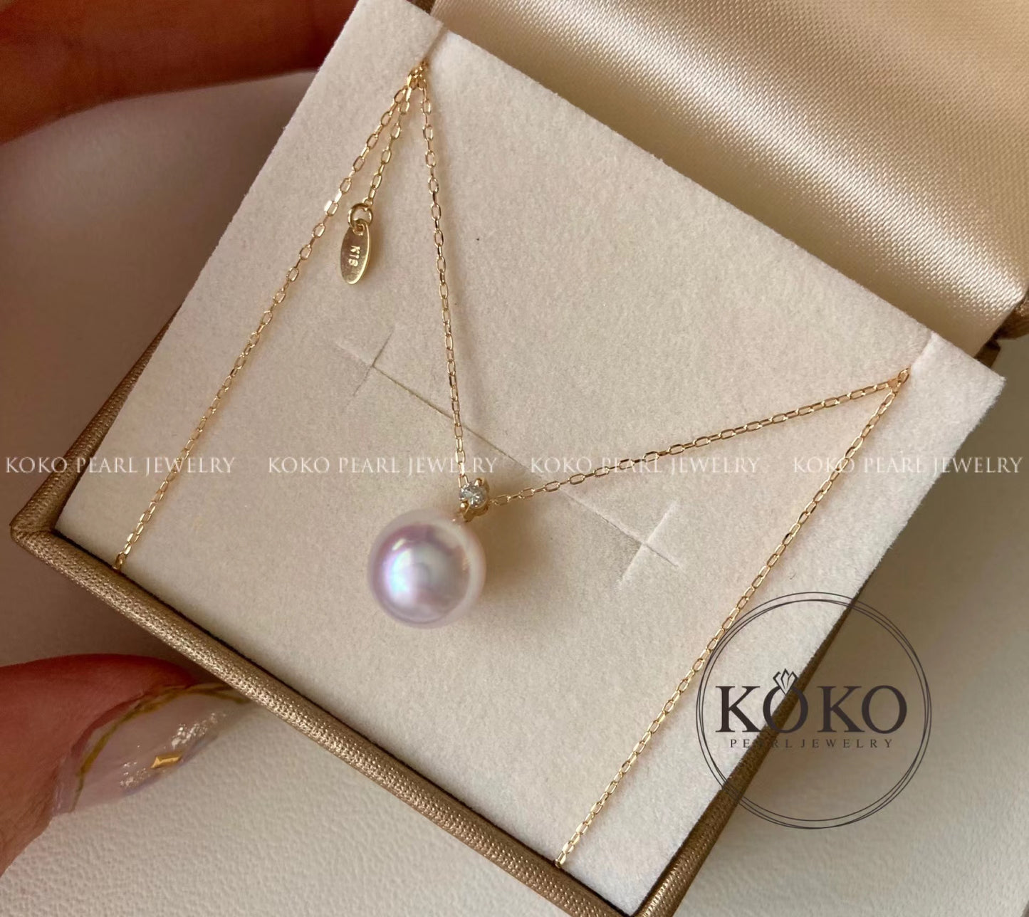鏡のような光沢 8mm アコヤ真珠 ダイヤモンド ペンダントネックレス 18K イエローゴールド