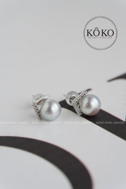 7mm Natural Silver Gray Akoya Pearl V Shaped Diamond Stud Earrings 18K White Gold - KOKOPEARLJEWELRY - 6